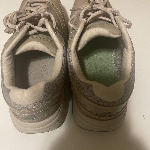 New Balance 928v3 - Picture 2 of 4